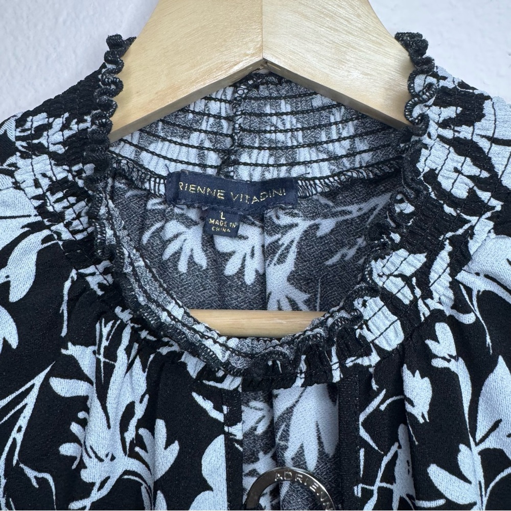 Adrienne Vitadini Floral Black and White Women's Top - Picture 6 of 7